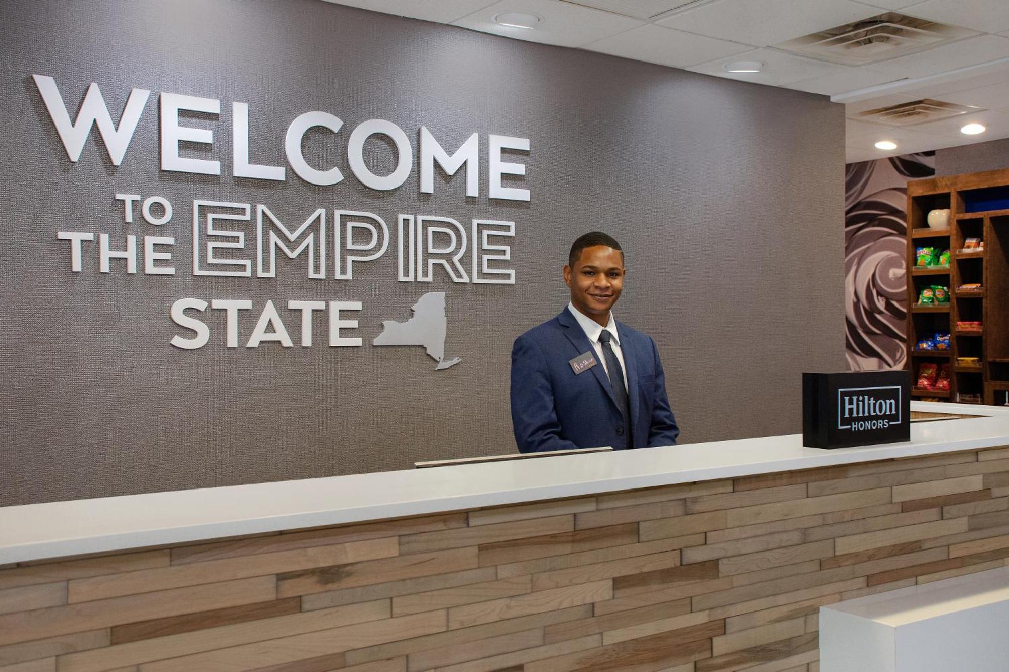 Hampton Inn & Suites Yonkers Extérieur photo
