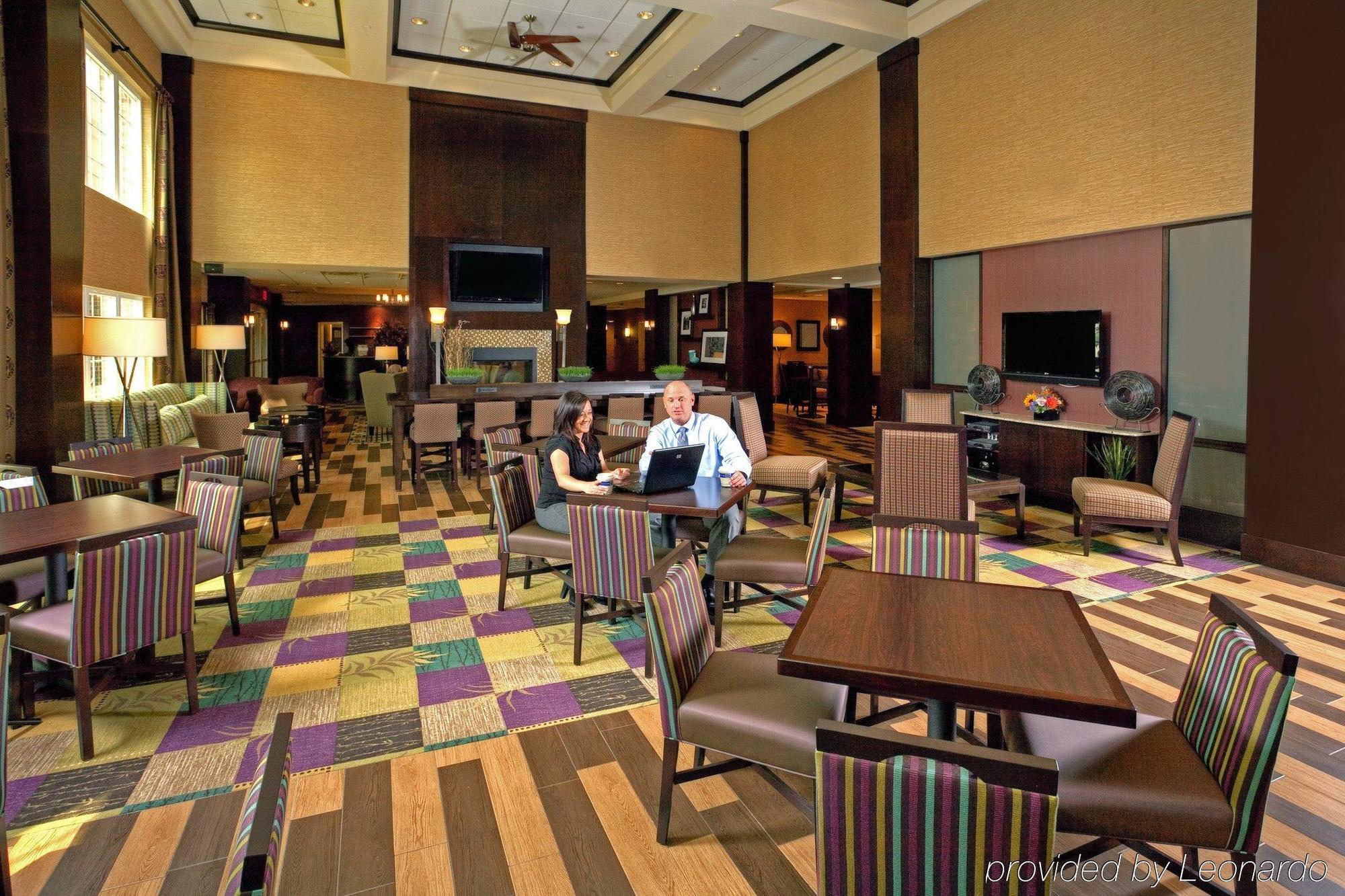 Hampton Inn & Suites Yonkers Restaurant photo